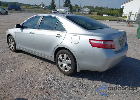 2007 Toyota Camry Le z USA, uszkodzony, nr VIN 4T4BE46K97R007057
